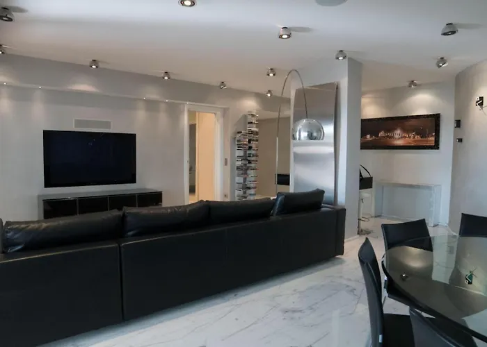 Luxury * Roma