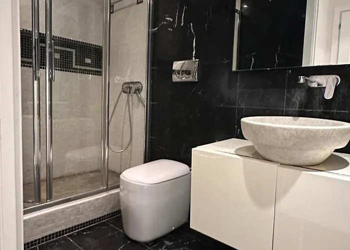Luxury Roma